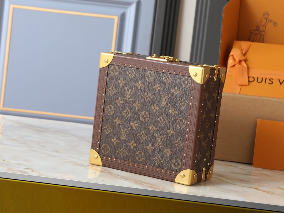Pre-Owned LV Jewelry Box (  24 x 12.5 x 24 cm ) Best Quality