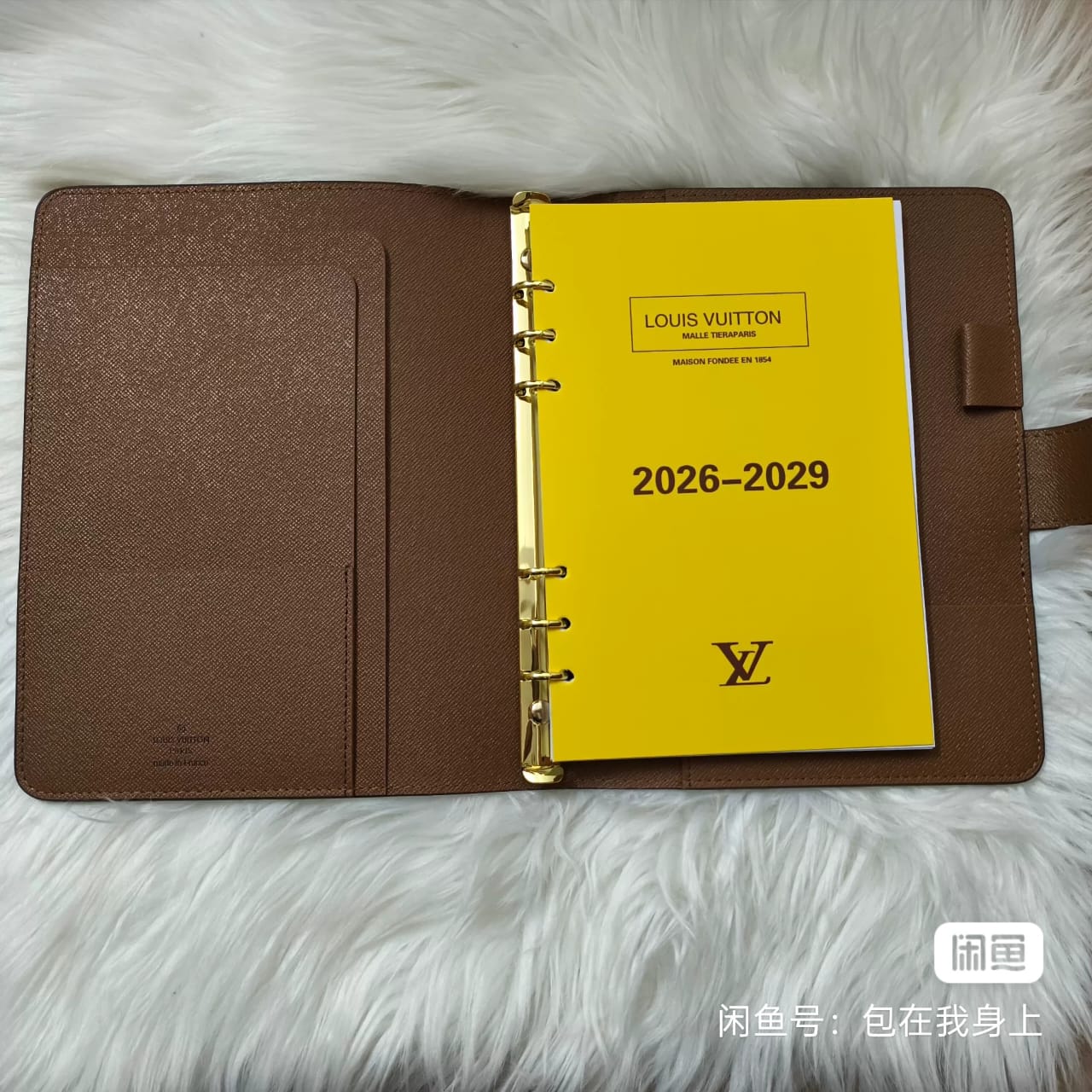 Pre Owned LV Planner size 18.5cm x 23cm ( L x H) Best Quality